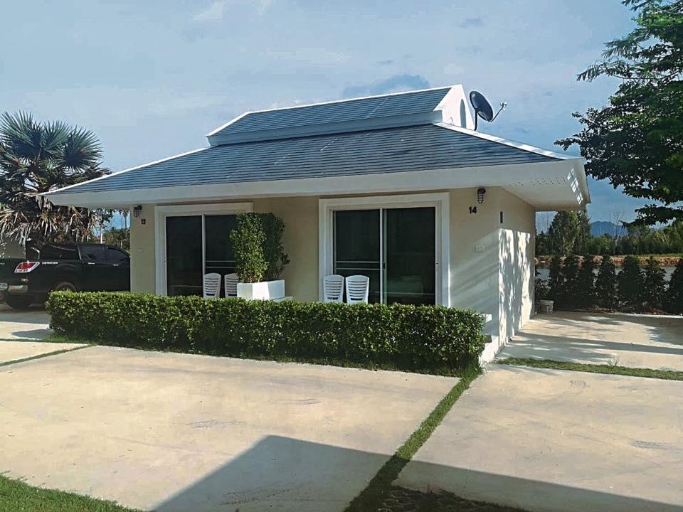 The Lake Hill Resort Pran Buri Exterior foto