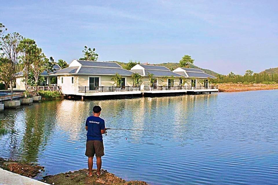 The Lake Hill Resort Pran Buri Exterior foto
