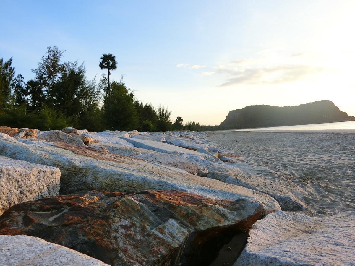 The Lake Hill Resort Pran Buri Exterior foto