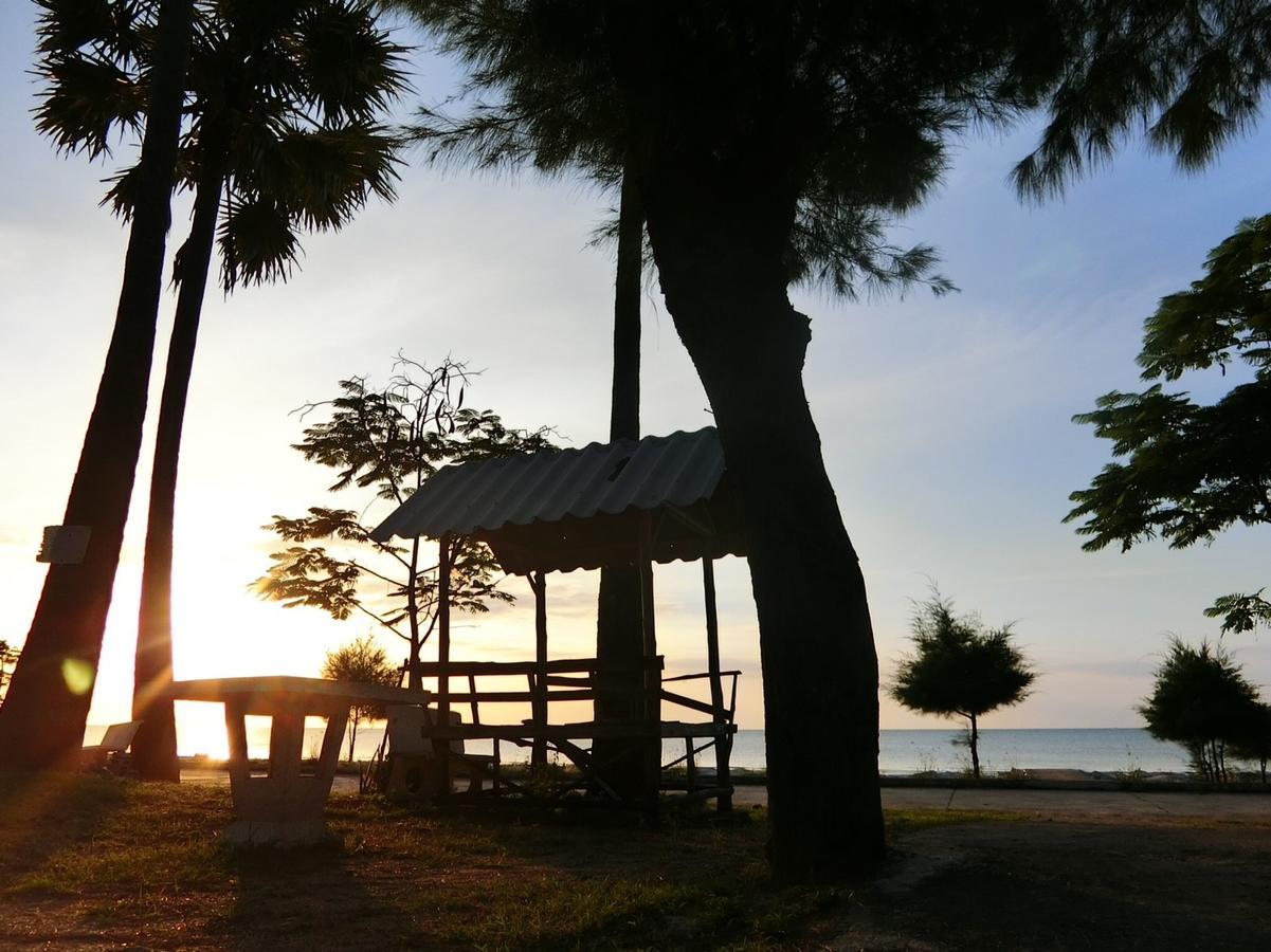 The Lake Hill Resort Pran Buri Exterior foto
