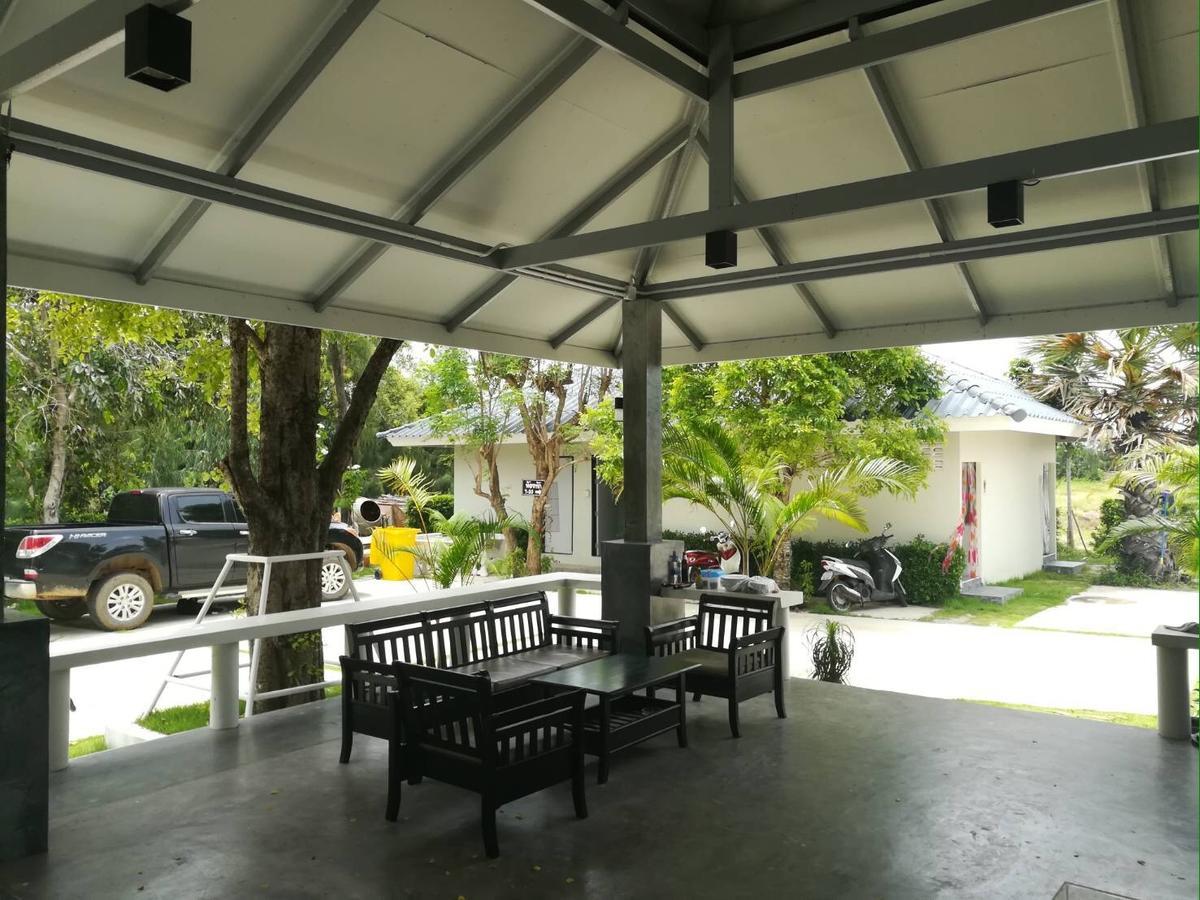 The Lake Hill Resort Pran Buri Exterior foto