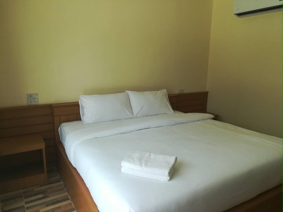 The Lake Hill Resort Pran Buri Exterior foto