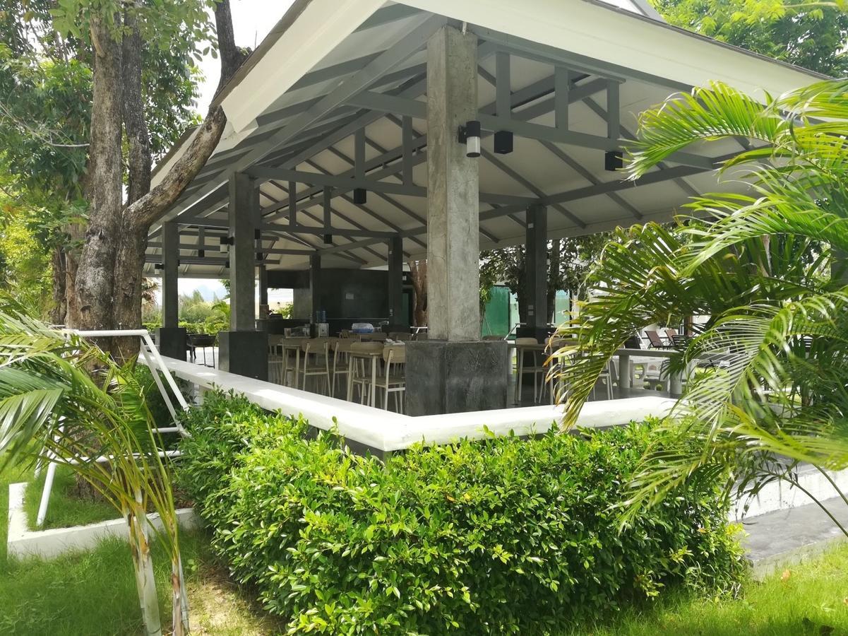 The Lake Hill Resort Pran Buri Exterior foto